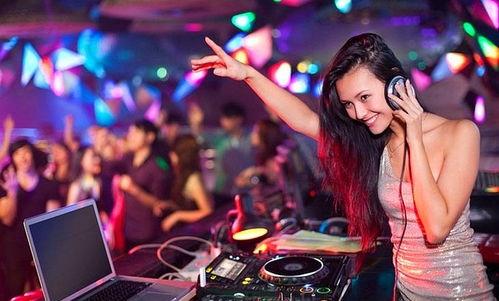 视频dj女孩,揭秘DJ女孩的激情与梦想