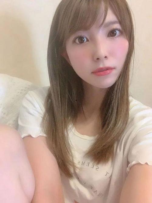 av亚洲国,AV产业的文化透视与影响