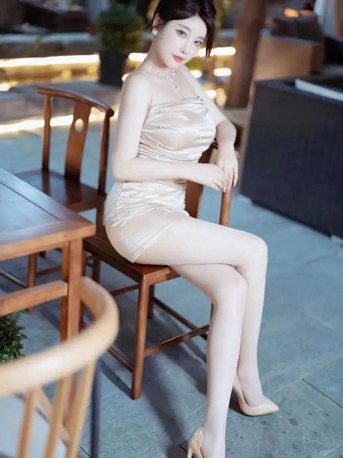 杨晨晨穿白色丝袜,杨晨晨演绎白色丝袜的优雅魅力