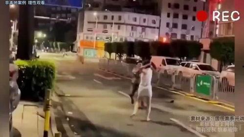 实拍女人殴打跪地老公,实拍女子狠打跪地丈夫