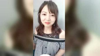 美女让帅哥玩视频,帅哥共度欢乐时光