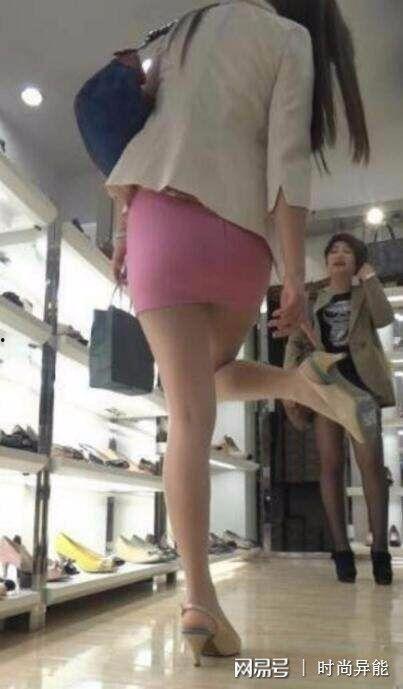 丝袜老婆风骚大屁股图片,揭秘丝袜老婆的性感魅力